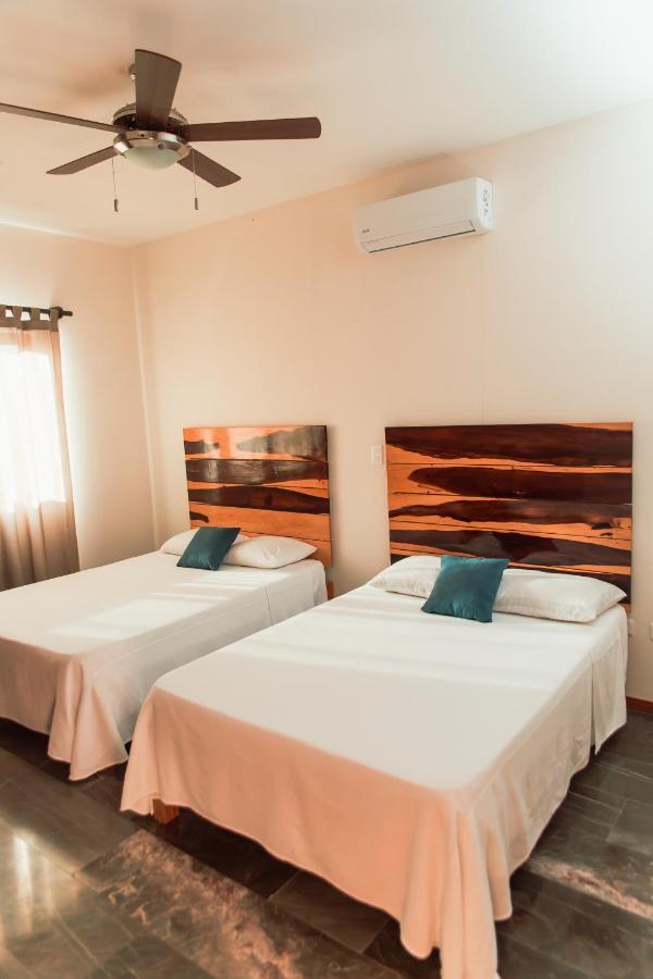 Villa With Ocean View, Pool, Restaurant And Rooftop Isla Mujeres Buitenkant foto